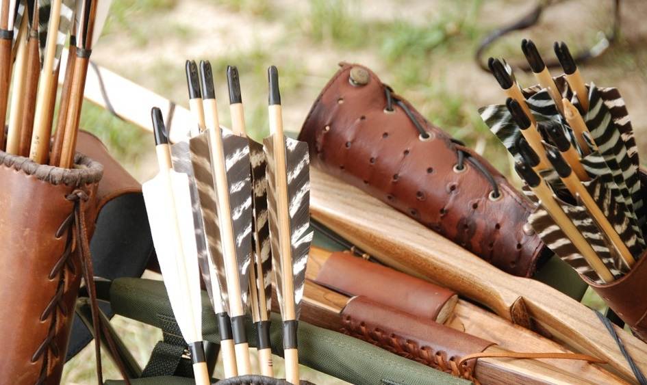 4 Must Have Bow Accessories For a Beginner in 2021 Passionate Hunters